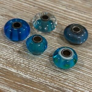 TROLLBEADS Set OF FIVE blue glass beads for charm bracelet